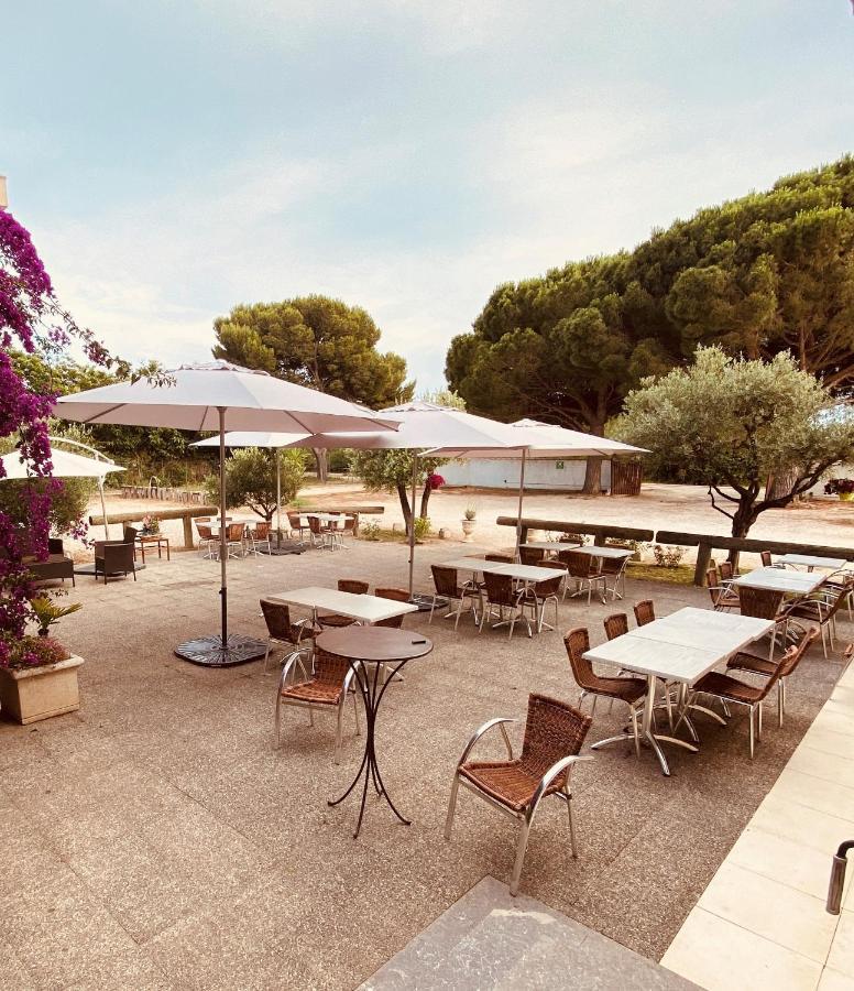 Hotel Restaurant La Plage Port-Saint-Louis-du-Rhône Kültér fotó